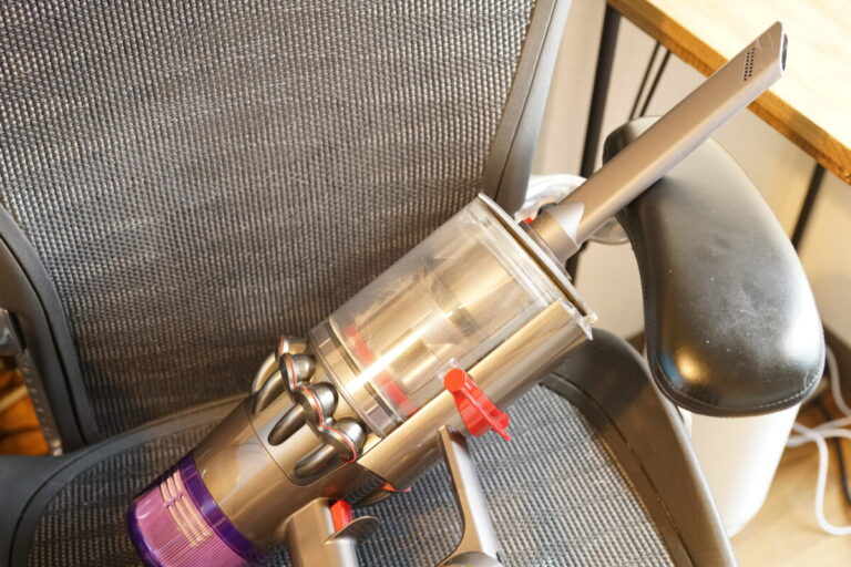 アーロンチェアの掃除とメンテナンス方法について 文系エンジニアの日常